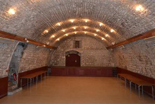 La Garde-Adhémar : salle communale